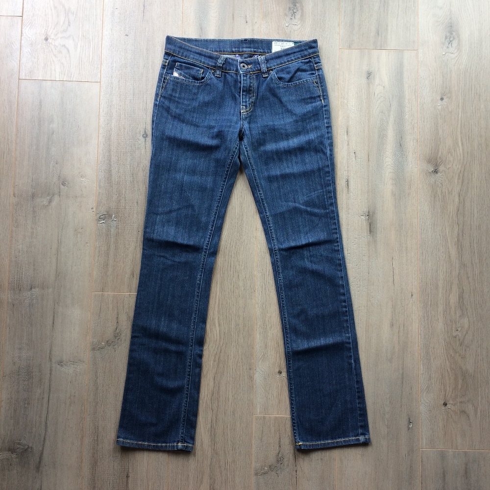 Diesel Liv Slim Straight Stretch Jeans Wash 0086C